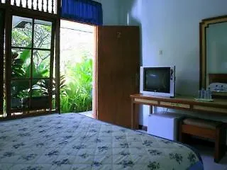 ゲストハウス ディー クブ プラタマ